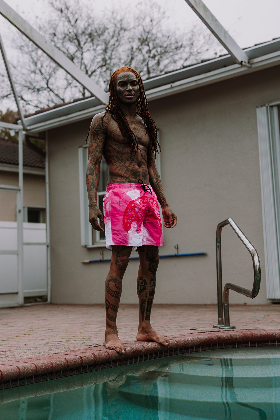 SPRAYGROUND® SWIM PINK VANDAL SWIM SHORTS