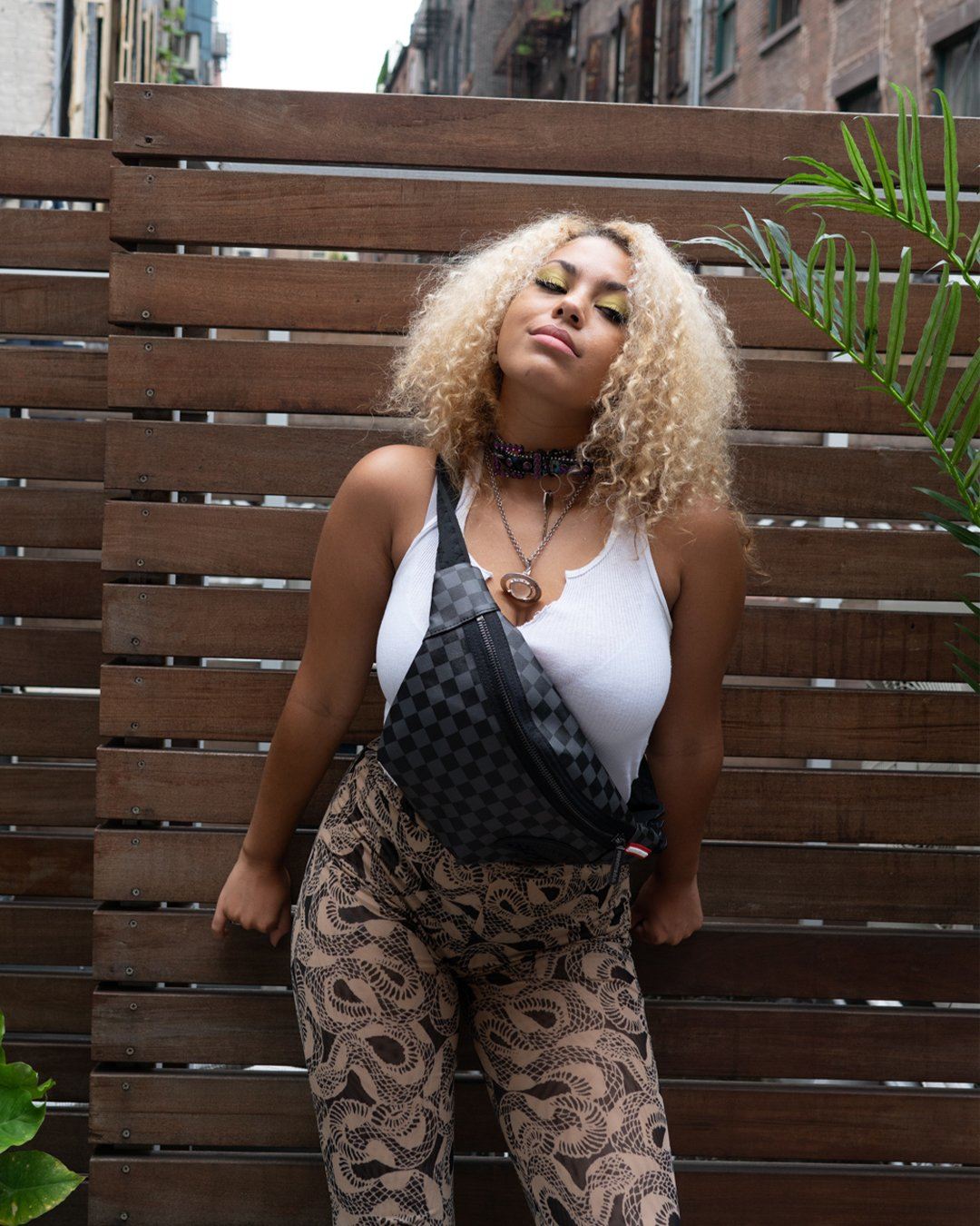 SPRAYGROUND® CROSSBODY HENNY BLACK SAVVY CROSSBODY