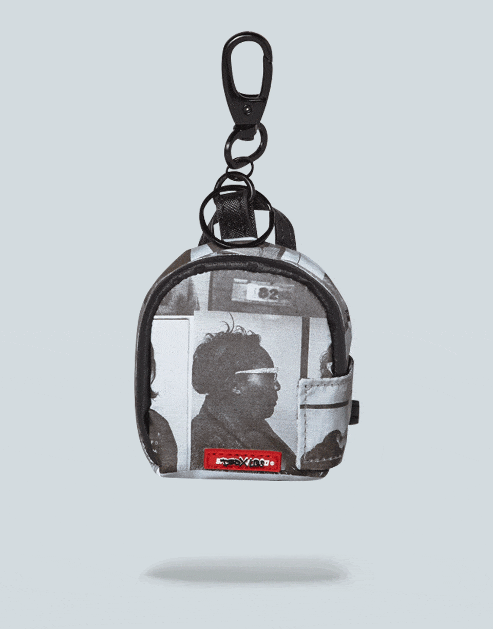 LAQUAN SMITH SCAMMER 3M KEYCHAIN (SMELL PROOF)