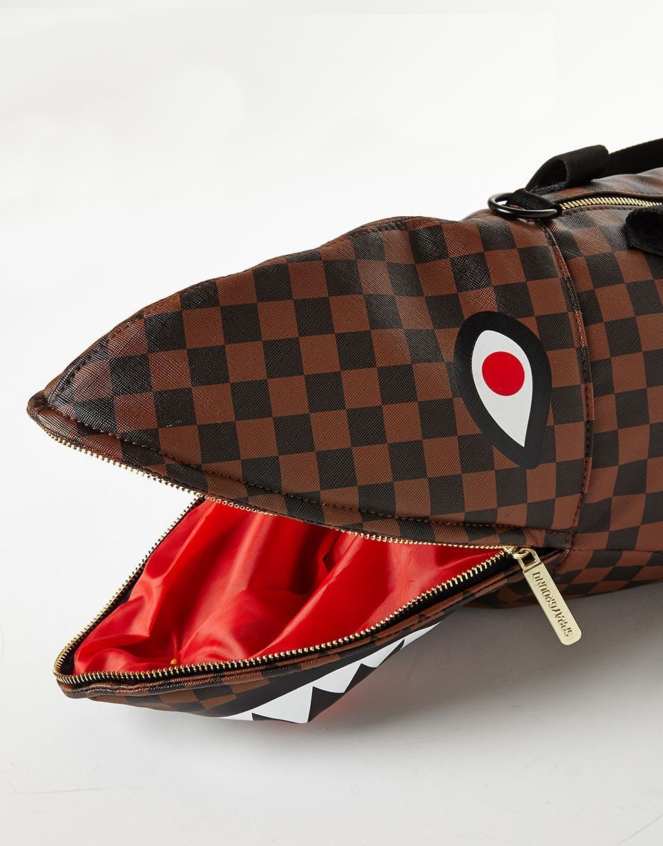 SPRAYGROUND® DUFFLE A SHARK IN PARIS