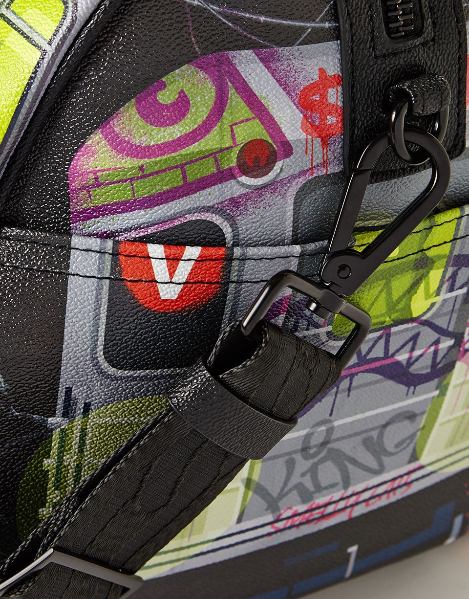 SPRAYGROUND® DUFFLE TRAINING DAY DUFFLE