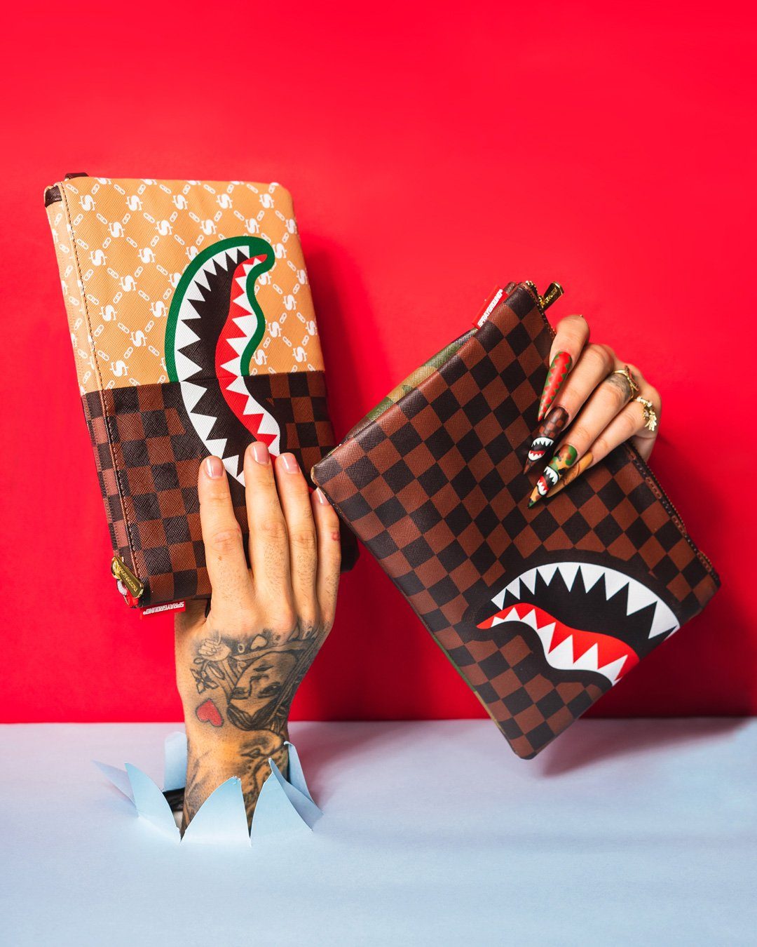 SPRAYGROUND® POUCHETTE PARIS VS FLORENCE CROSSOVER CLUTCH
