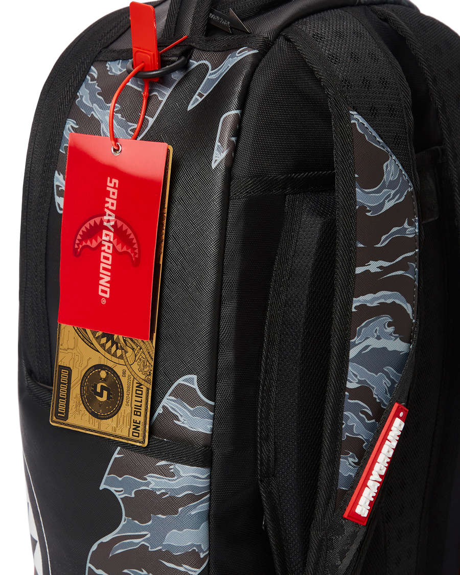 SPRAYGROUND® BACKPACK DAZED AND SHARK BACKPACK (DLXV)