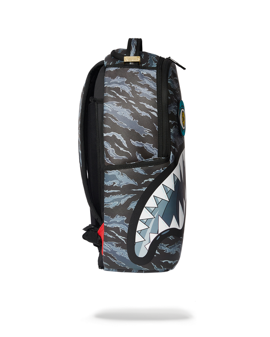 SPRAYGROUND® BACKPACK DAZED AND SHARK BACKPACK (DLXV)