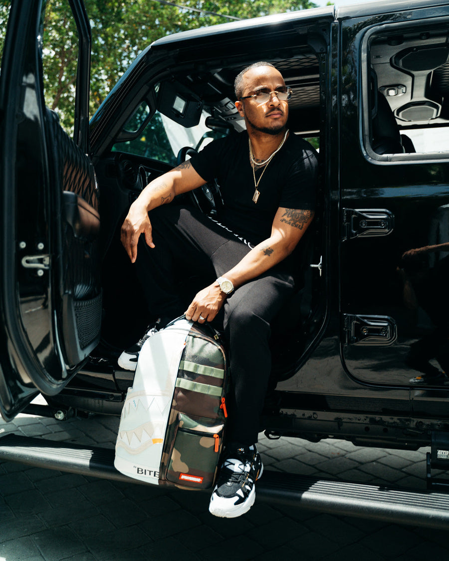SPRAYGROUND® BACKPACK SPLIT WEIRD BACKPACK (DLXV)