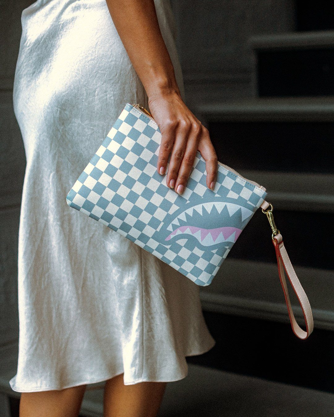 SPRAYGROUND® POUCHETTE ROSE ALL DAY LA PALAIS CROSSOVER CLUTCH