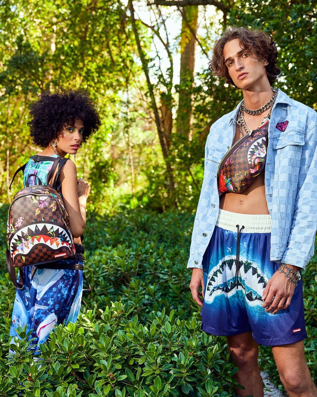 SPRAYGROUND® CROSSBODY GARDEN OF SHARKS SAVVY CROSSBODY