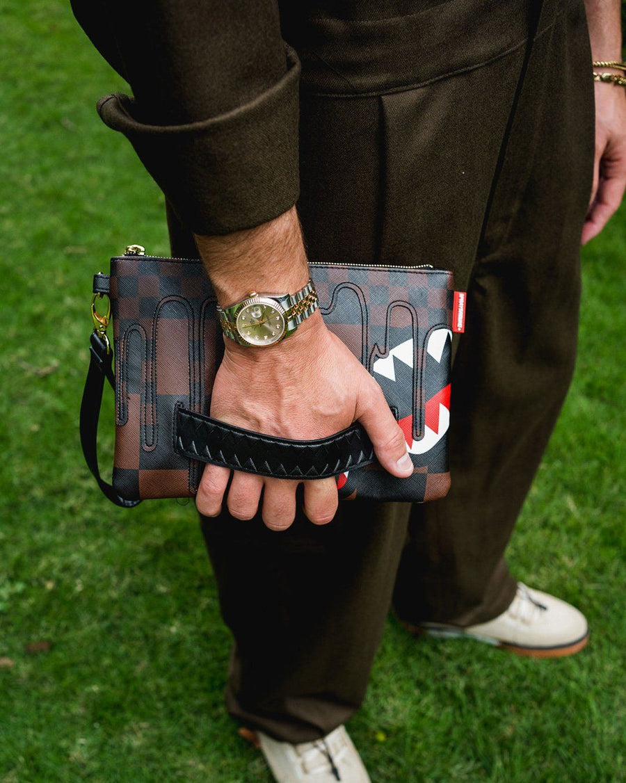 SPRAYGROUND® POUCHETTE XTC SHARKS IN PARIS CROSSOVER CLUTCH