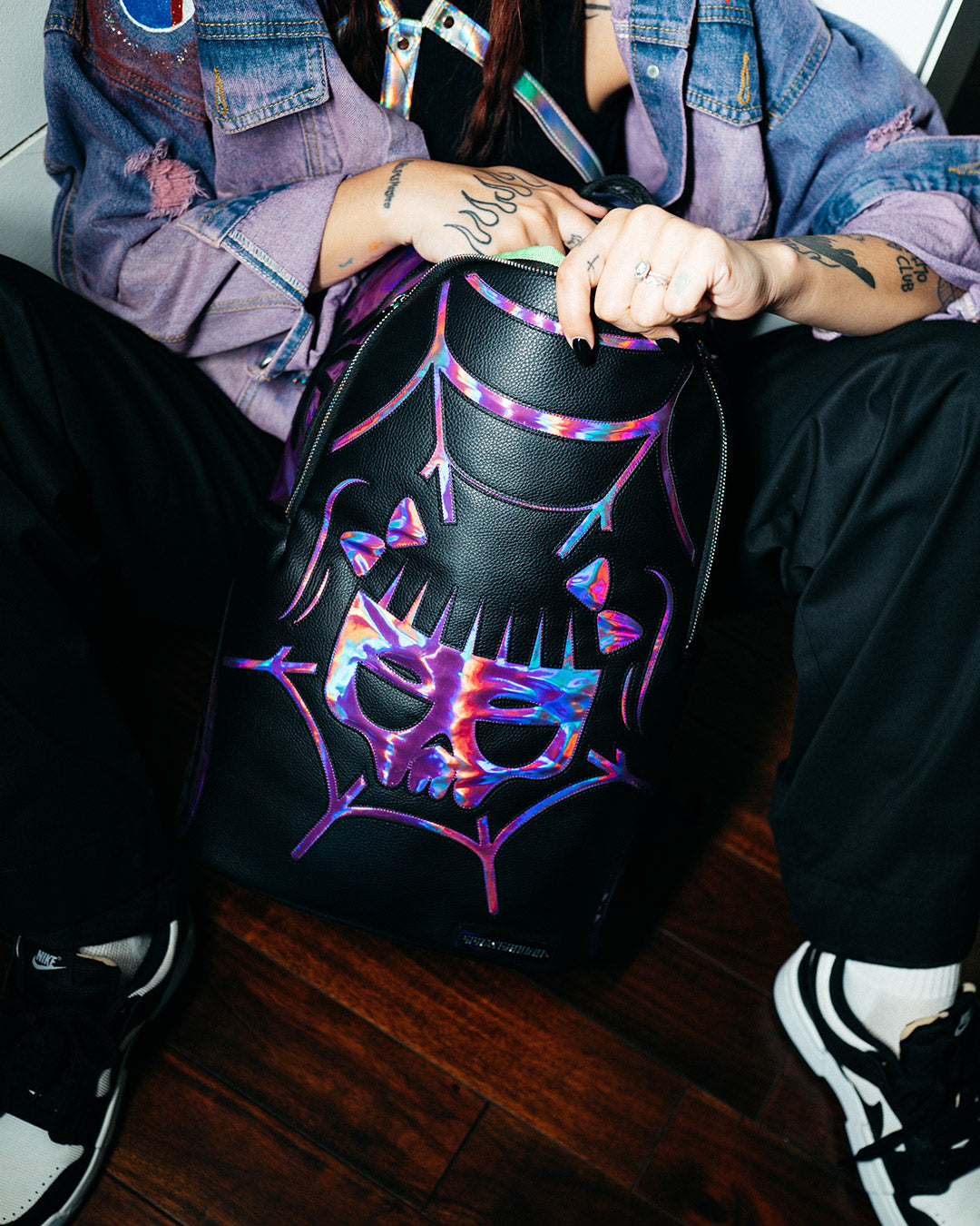 SPRAYGROUND® BACKPACK CAZZU IRIDESCENT CUT & SEW SPIDER SKULL SHARK BACKPACK (DLXV)