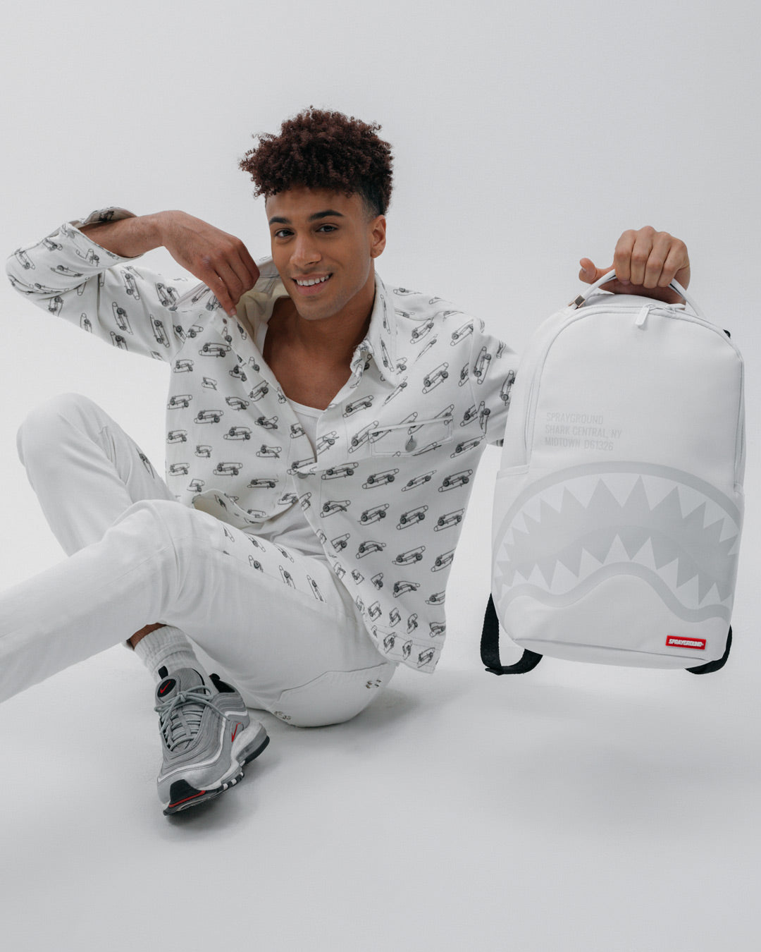 SPRAYGROUND® BACKPACK SHARK CENTRAL BACKPACK WHT/WHT (DLXV)