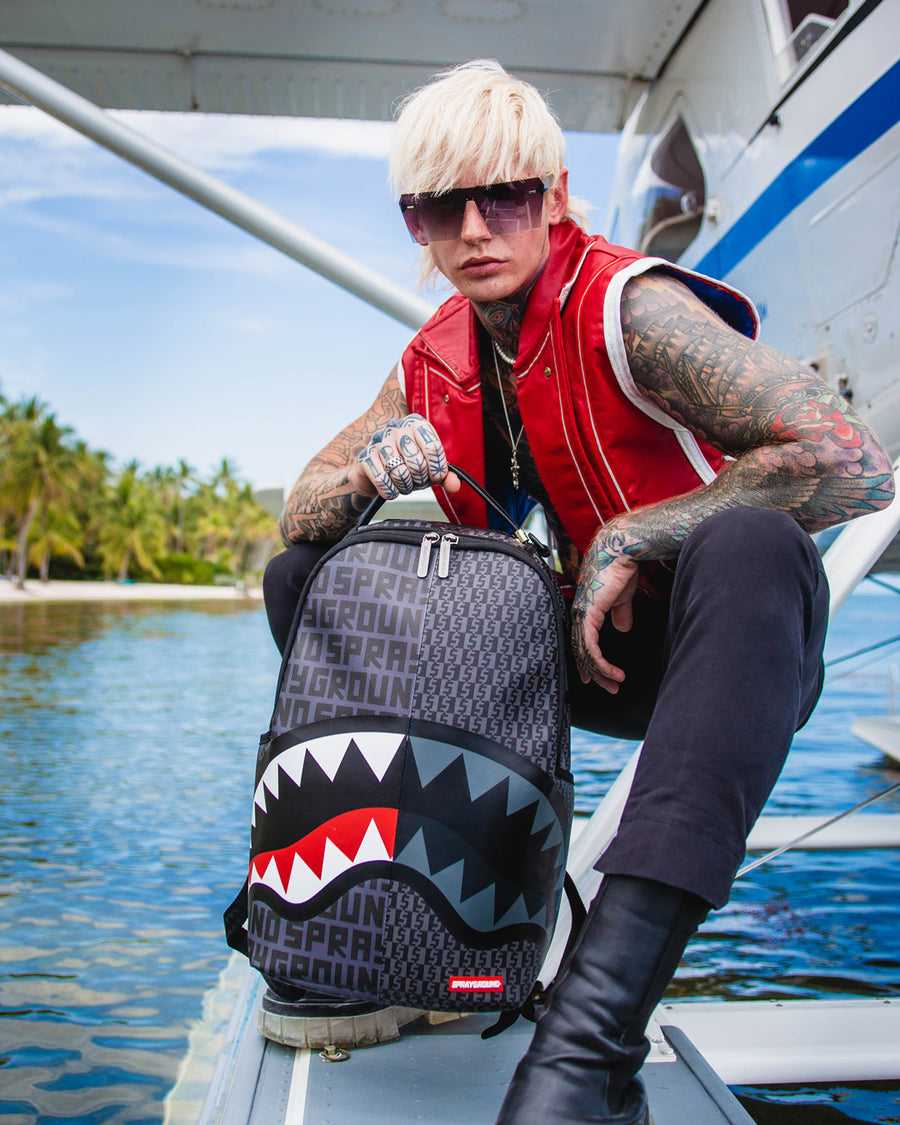 SPRAYGROUND® BACKPACK SHARKFINITY STEALTH PILOT BACKPACK (DLXV)