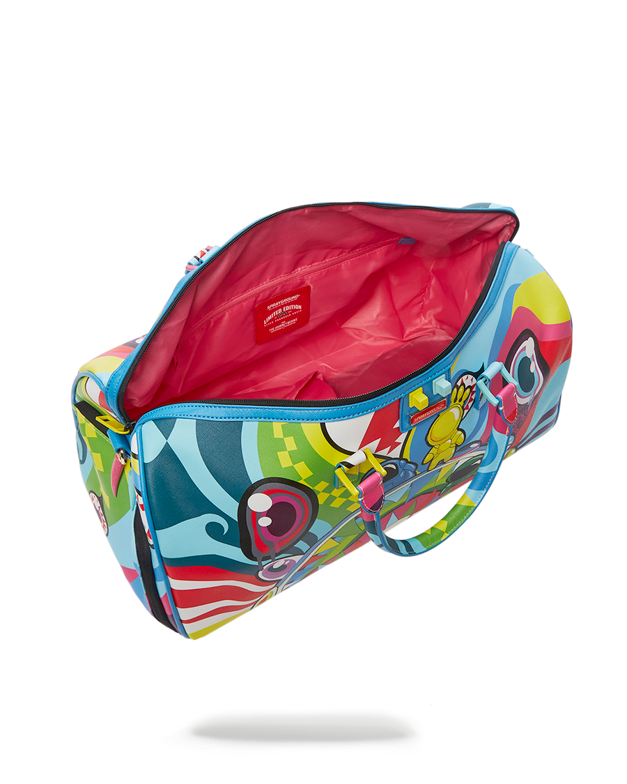 SPRAYGROUND® DUFFLE MIND TRIP DUFFLE