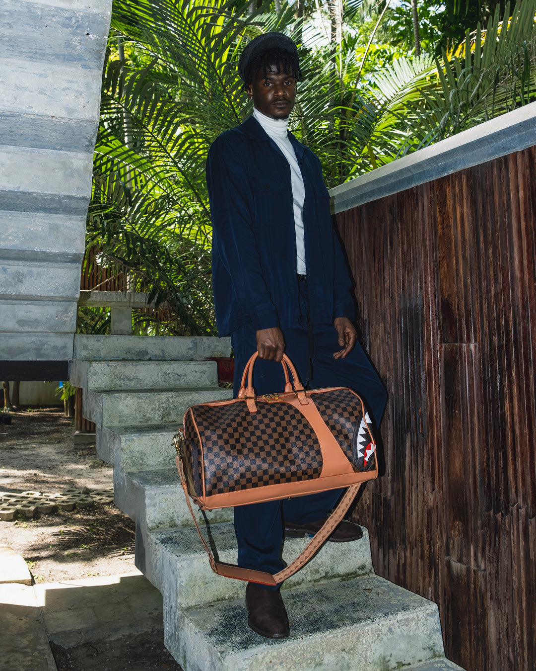 SPRAYGROUND® DUFFLE HENNY AIR TO THE THRONE DUFFLE