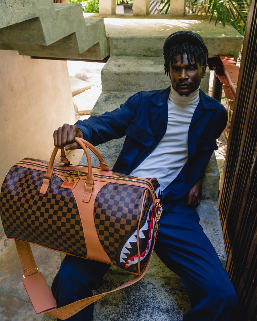 SPRAYGROUND® DUFFLE HENNY AIR TO THE THRONE DUFFLE