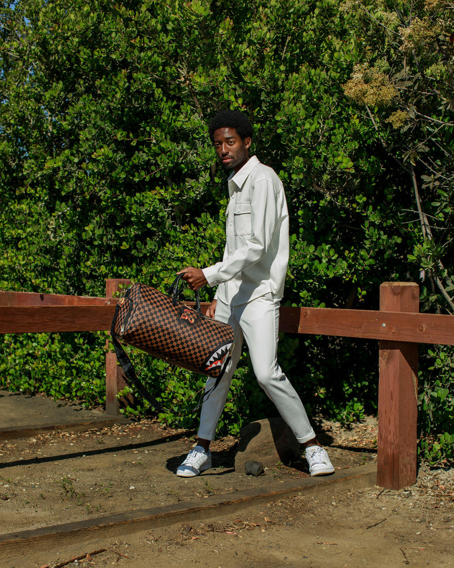 SPRAYGROUND® DUFFLE SHARKS IN PARIS UNSTOPPABLE DUFFLE