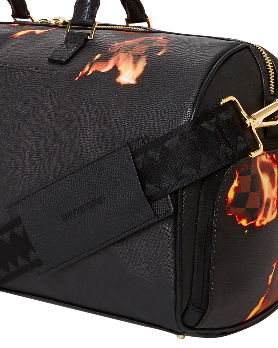 SPRAYGROUND® DUFFLE SHARKS IN PARIS UNSTOPPABLE DUFFLE
