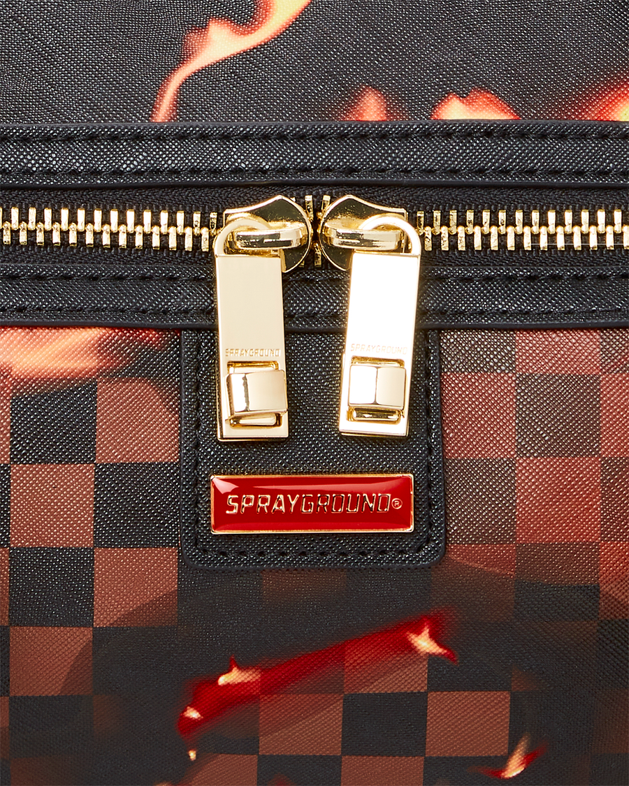 SPRAYGROUND® DUFFLE SHARKS IN PARIS UNSTOPPABLE DUFFLE