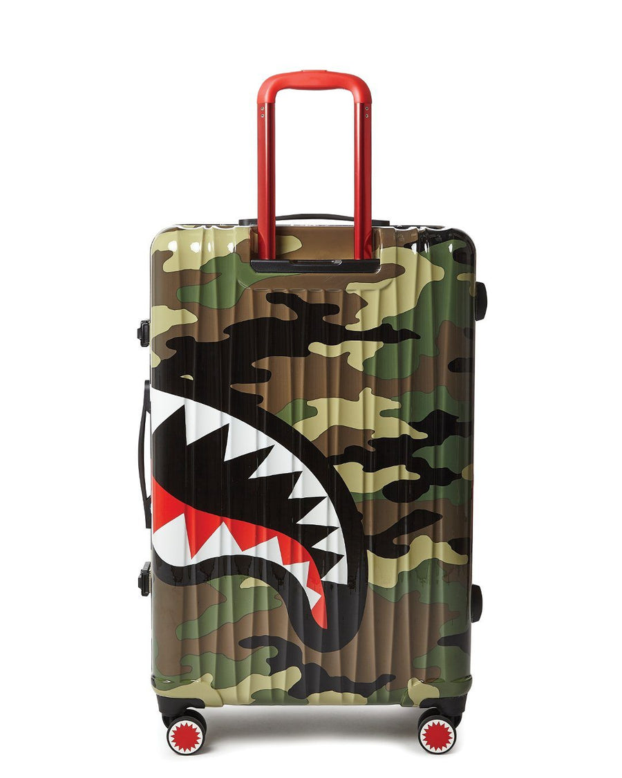 SPRAYGROUND® LUGGAGE SHARKNAUTICS (CAMO) 29.5” FULL-SIZE LUGGAGE