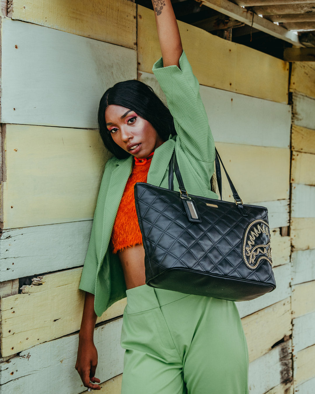 SPRAYGROUND® TOTE NOIR QUILT GOLD CHAIN SHARK TOTE