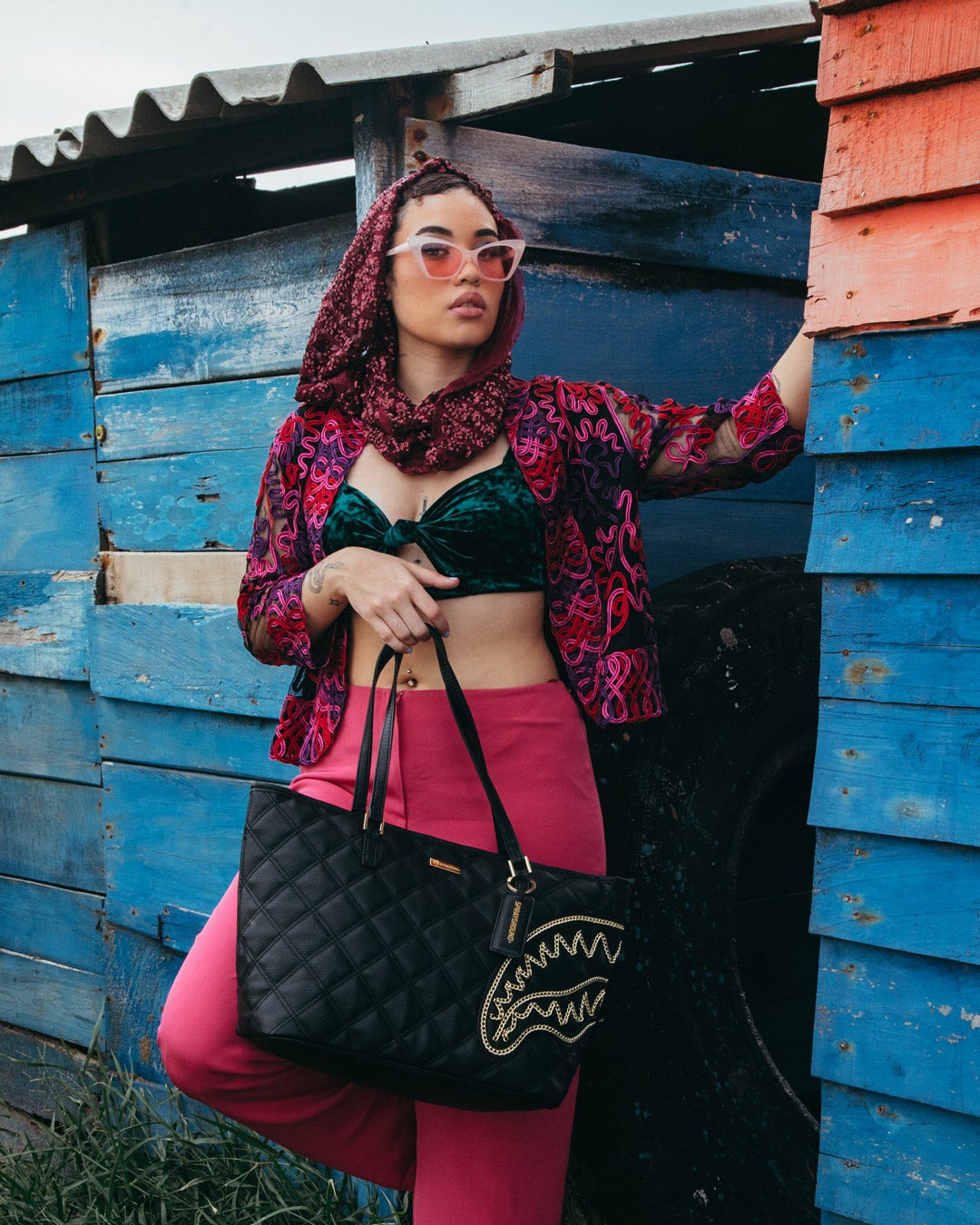 SPRAYGROUND® TOTE NOIR QUILT GOLD CHAIN SHARK TOTE