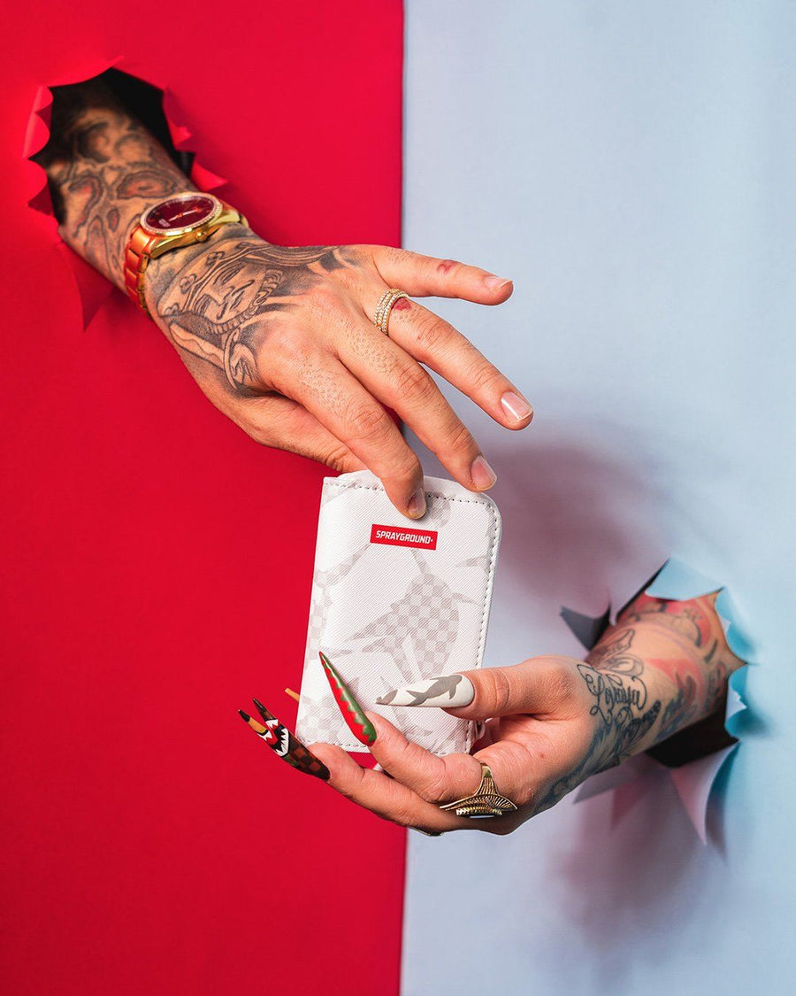 SPRAYGROUND® WALLET SHARK CHECK (WHITE) WALLET